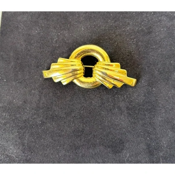 Vintage Geometric Fanned Wings On Circle Brooch Pin 2.5" Liquid Gold Tone EUC - Picture 5 of 7